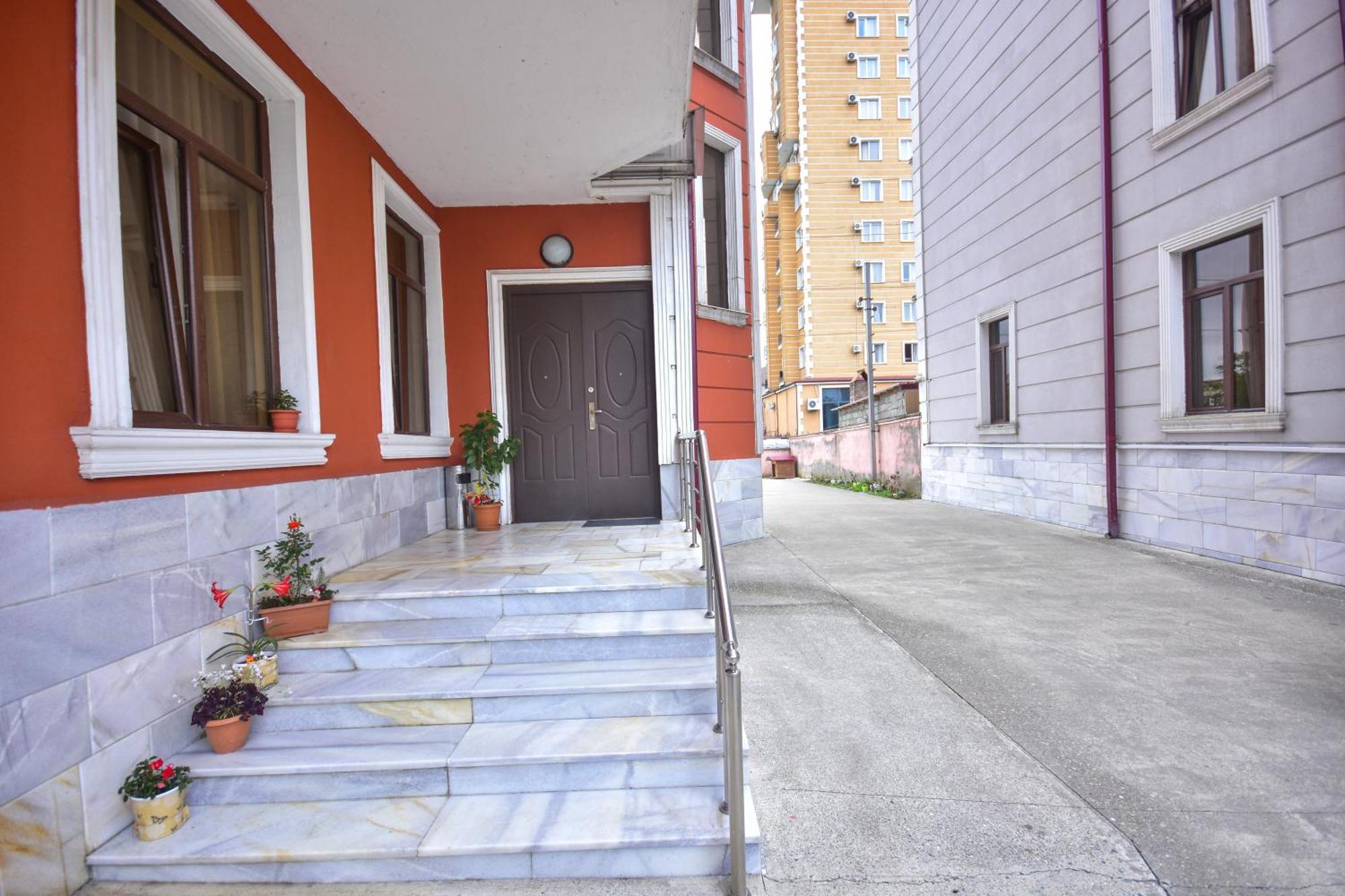 Family Apartments In บาทูมิ ภายนอก รูปภาพ