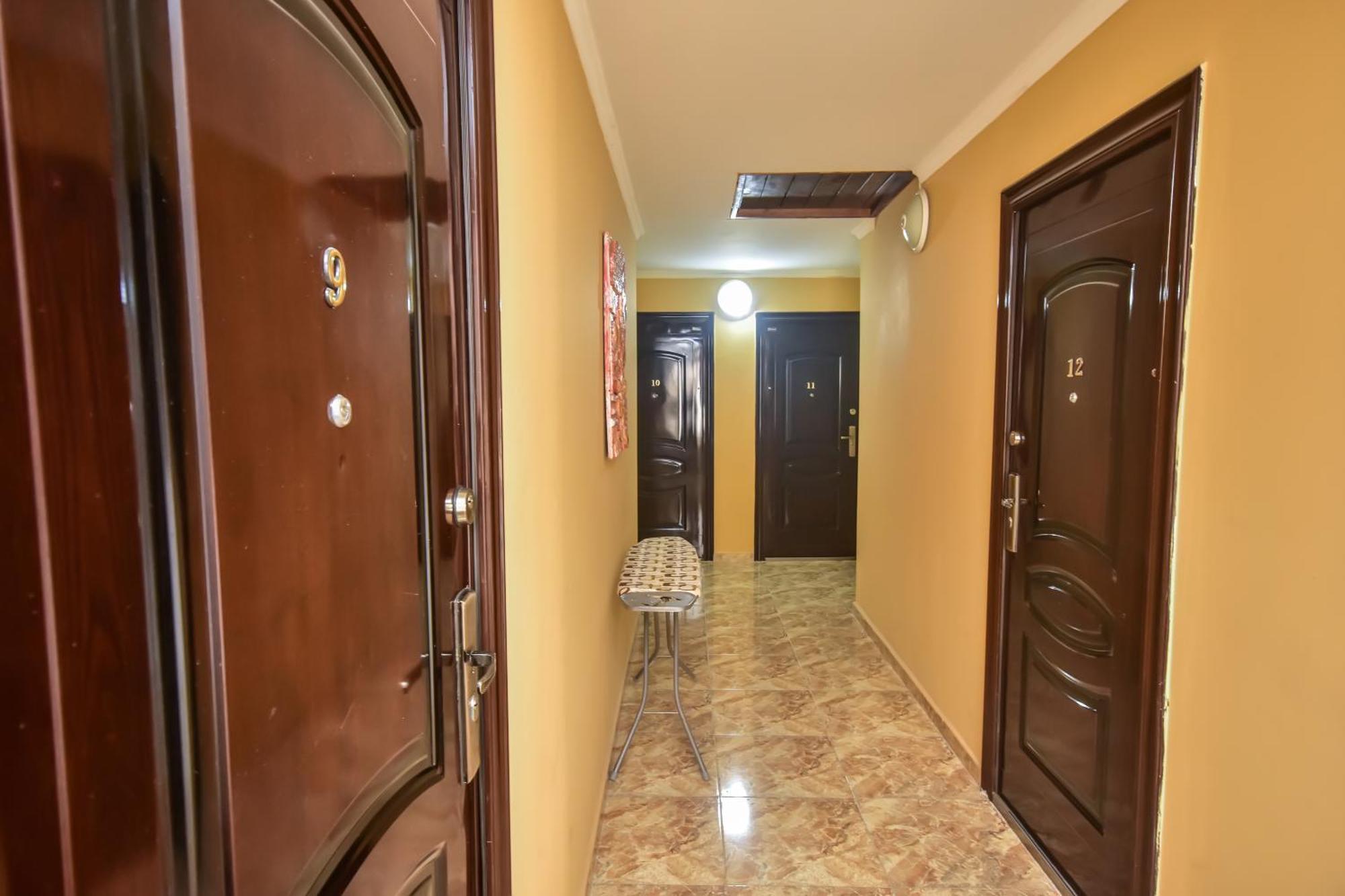 Family Apartments In บาทูมิ ภายนอก รูปภาพ